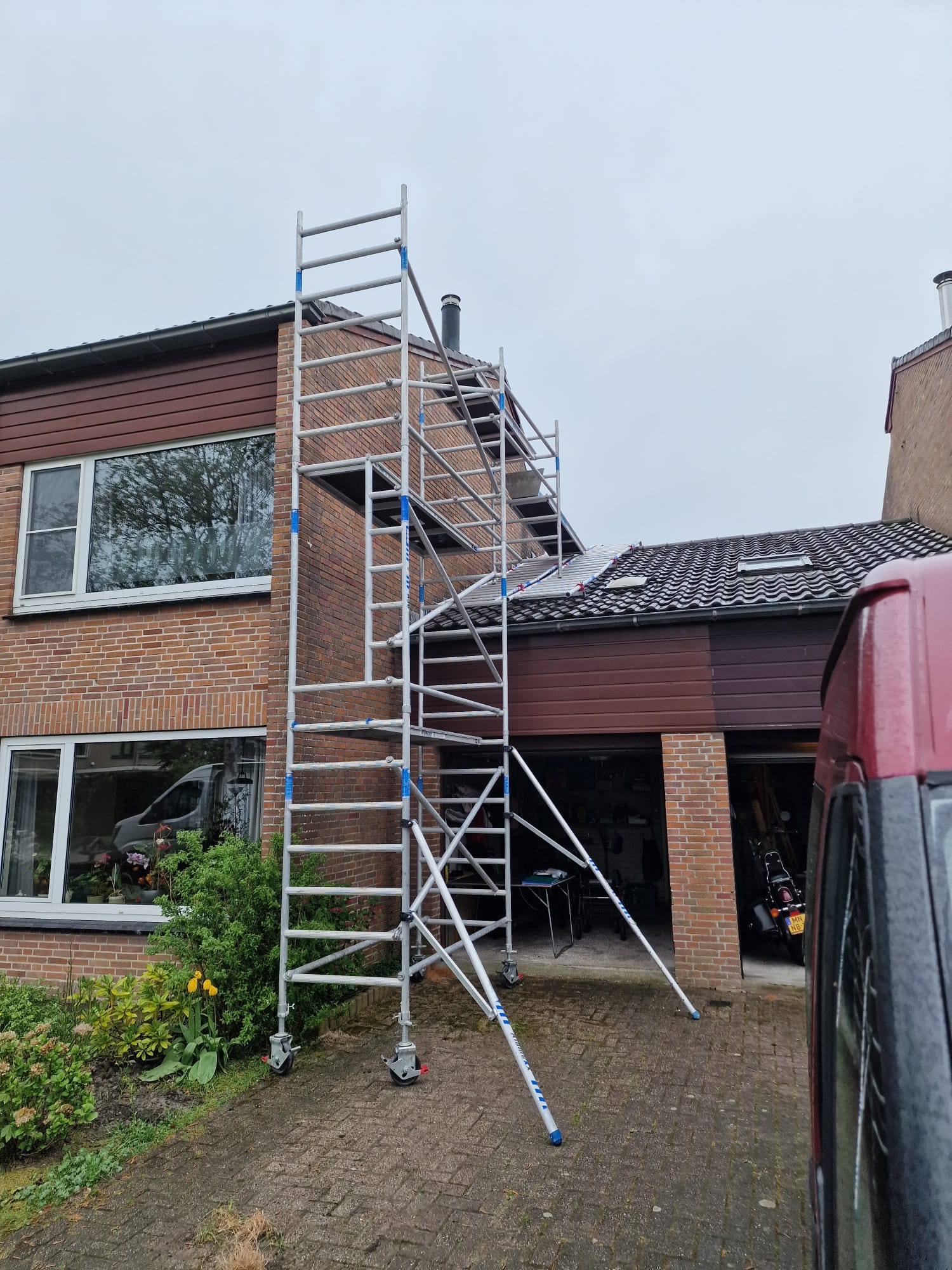 Gevelreiniging met Steiger